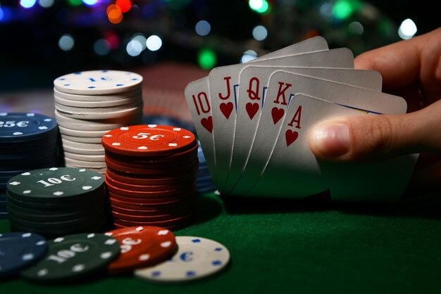 Roulette wheel spin in progress at dirgawin88 live studio
